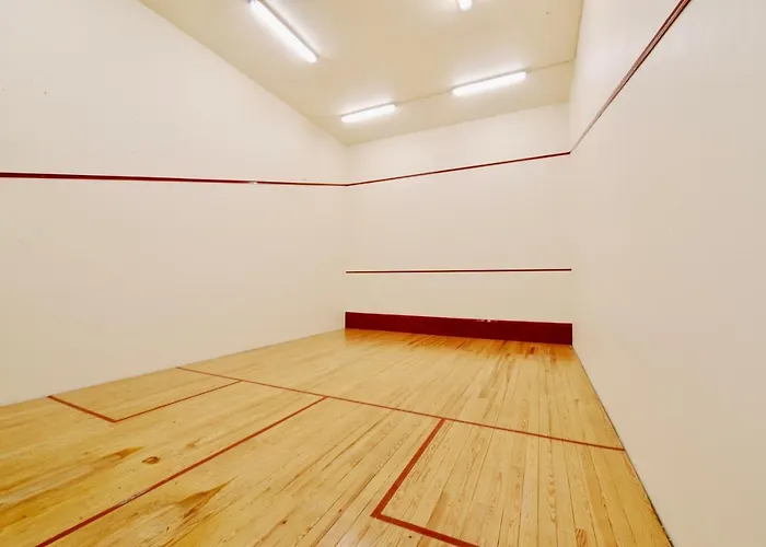 Sunset - Fantastic 1 Bedroom Sleeps 4 In Amazing Complex アパート サン・マルティーニョ・ド・ポルト